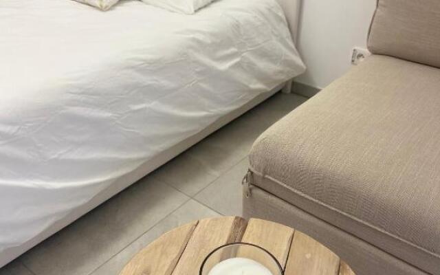 2 pièces avec terrasse et piscine cannes Croisette