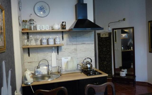 Apartments on Nikoladze 5