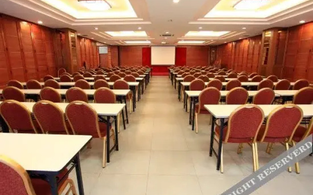 Huangting Holiday Inn