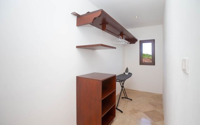 1111 Pearl Court at Pristine Bay