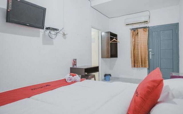 RedDoorz Syariah near Mall Boemi Kedaton Lampung