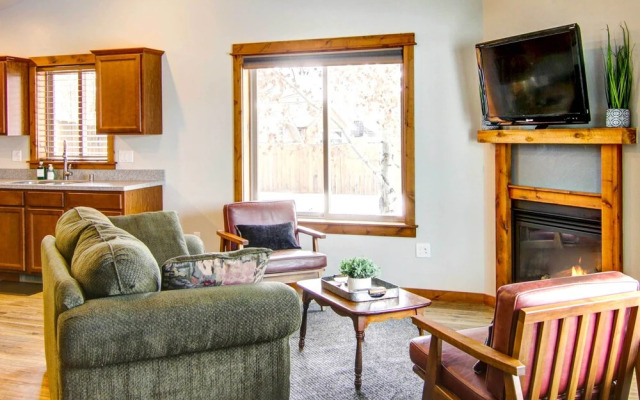 Cozy Belgrade Home Near Skiing, Hiking & Airport!