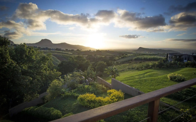 Les Mariannes Wellness Sanctuary-Adults Only