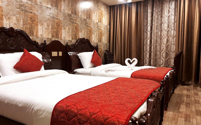 Hyders Park - The Luxury Hotel