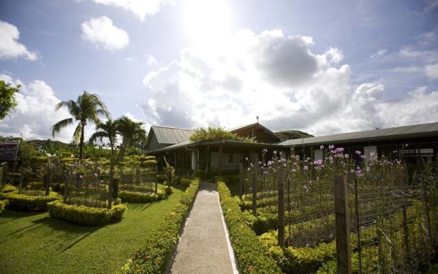 Madang Lodge Hotel