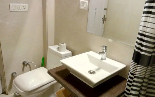 Woodpecker - 2 Bedroom Service Apartment