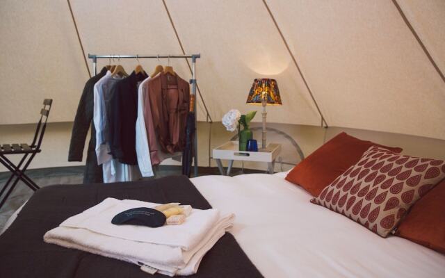 The Grand Folly Hotel - Glamping