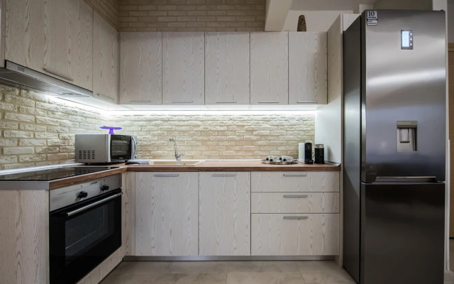 #halu! Modern Center Apartment