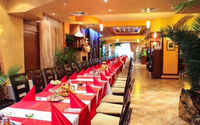 Meatsa Hotel