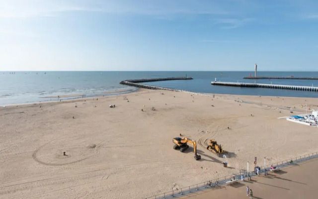 Apartment on the Dike in Ostend Center