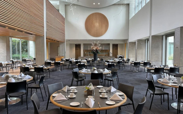 Schulich Hotel & Conference Centre