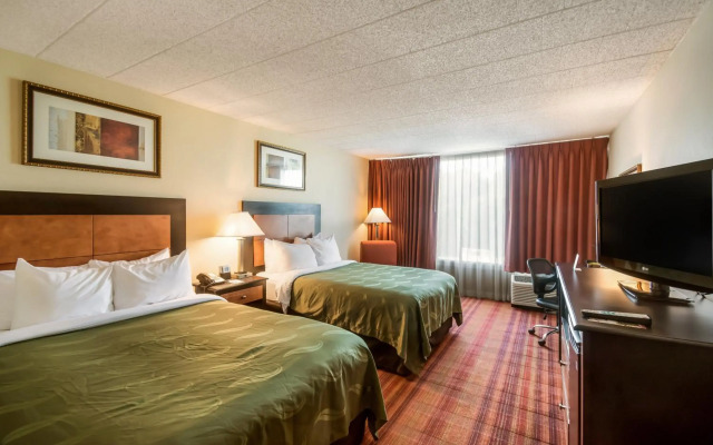 Chester Hotel & Conference Center
