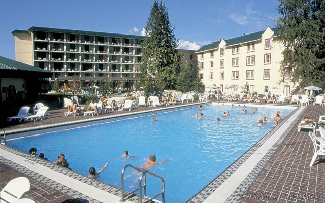 Harrison Hot Springs Resort and Spa