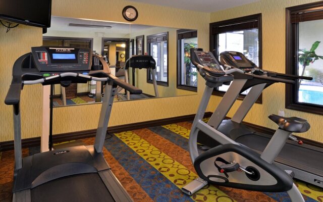 Holiday Inn Express Hotel & Suites Madison by IHG