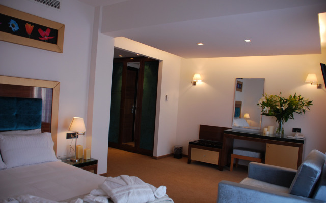 Dovitel Boutique Hotel