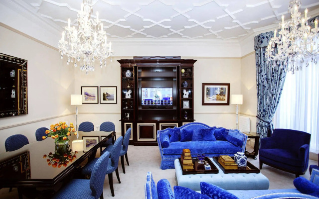 The Apartments by The Sloane Club