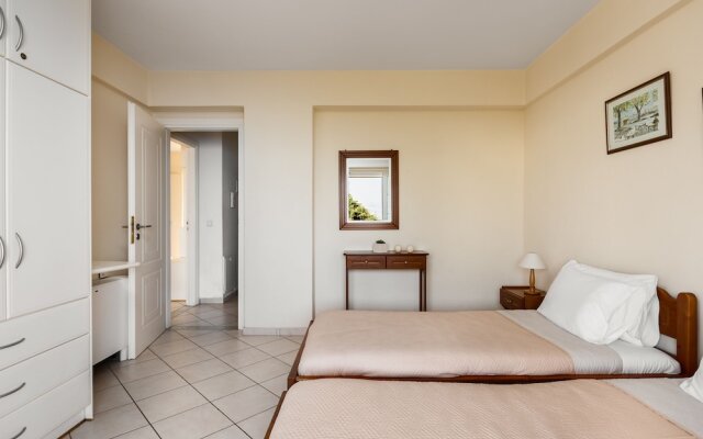 Four-Bedroom Villa Alexandros