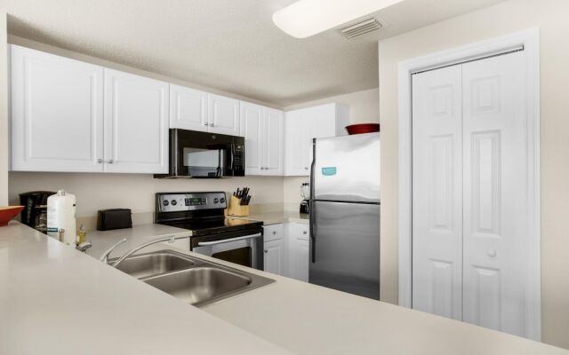 Majestic Beach Towers 1-407