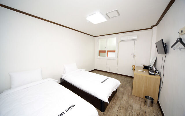 Ekonomy Hotel Mokpo