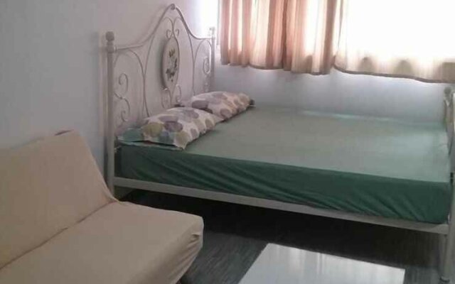 "room in Apartment - Thailand Taxi&apartment Hostel"