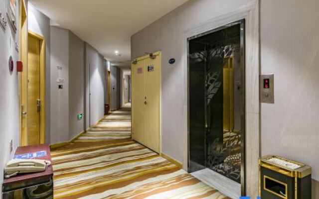 Dongfang Guoji Weiyue Hotel