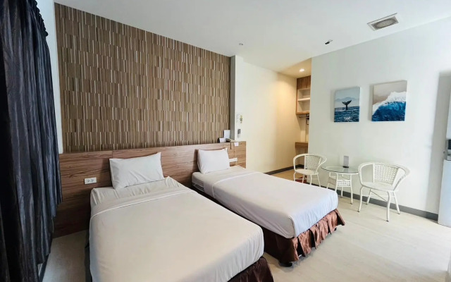 Seree Grand Resort