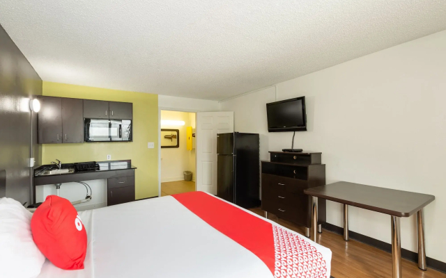 Calloway Inn & Suites