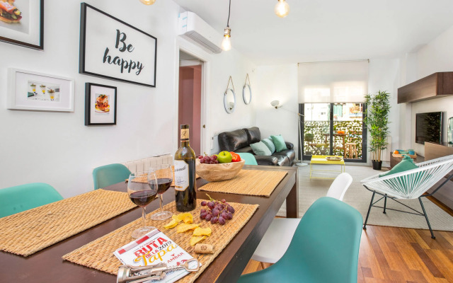 HiGuests - PobleSec Apartment