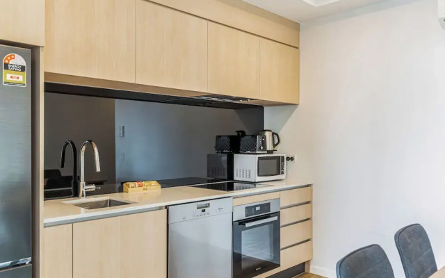 Cozy Apartment By Eden Park