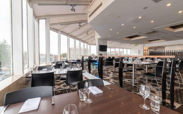 Novotel Sydney Brighton Beach