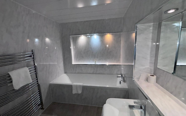 Richmond Park Hotel