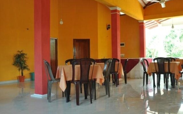 Hotel Surmount
