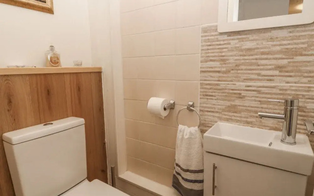 9 Manorcombe Bungalows