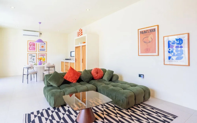 Stylish Private Pool Villa in Pererenan