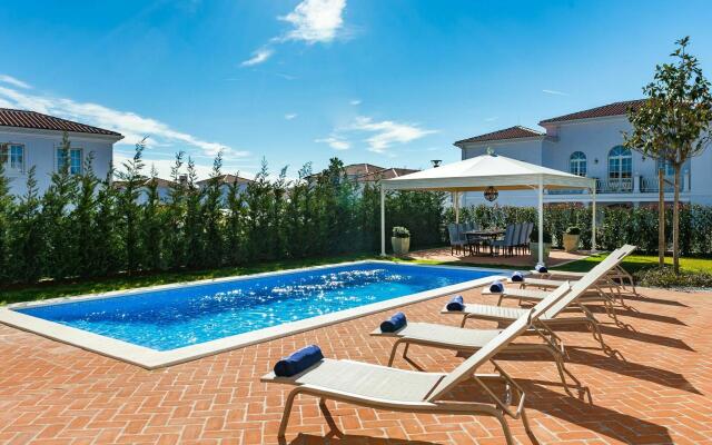 Posh Villa in Vabriga with High-End Kitchen & Pool