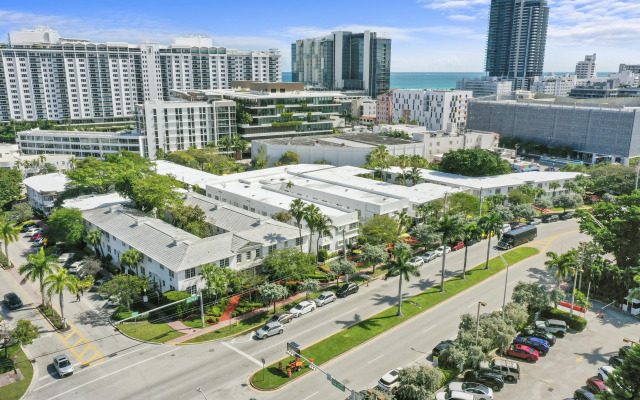 Tradewinds Apartment Hotel