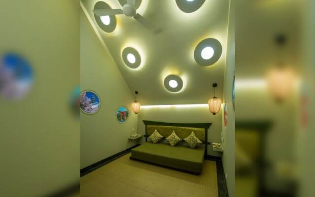 Neonz Resort & Club