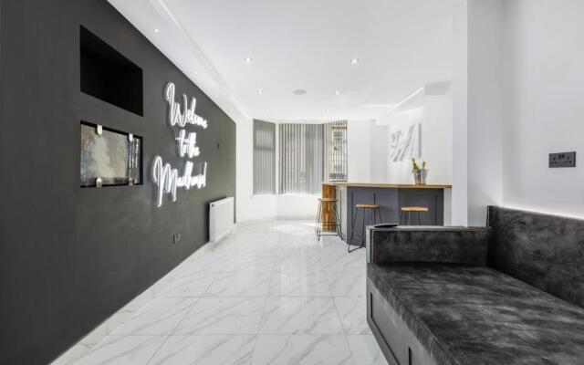 Crystal Towers Sasco Apartments