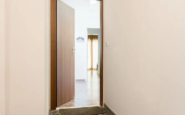 Happy Stay in Elegant & Bright Flat near Metro