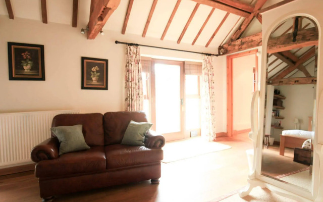 Manor Farm-MK