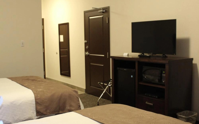 Prairie Moon Inn & Suites Macklin