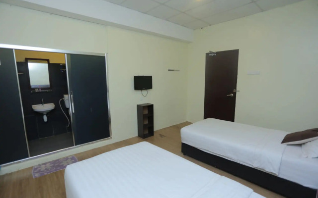 JAM Hotel near ERL Salak Tinggi Sepang