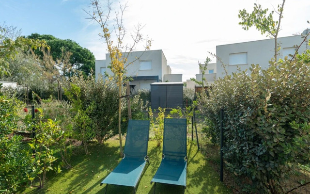 Villa in Valras-plage Near Sand Beach