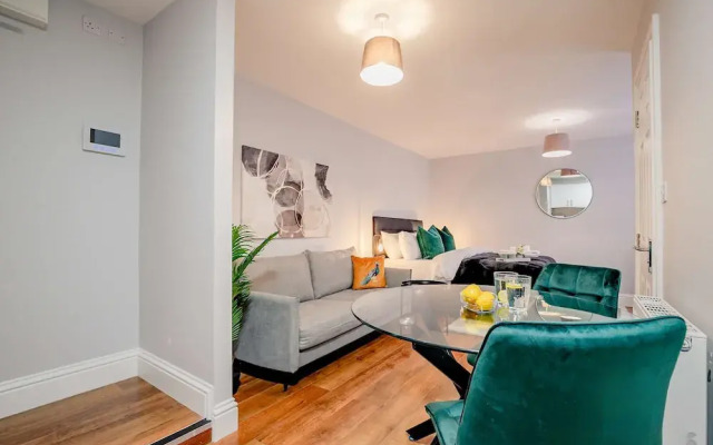 Host Stay Bridge Street Studio Apartment