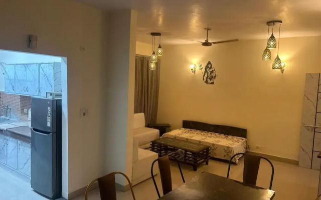 Highriseviews/familyfriendly/neartajmahal