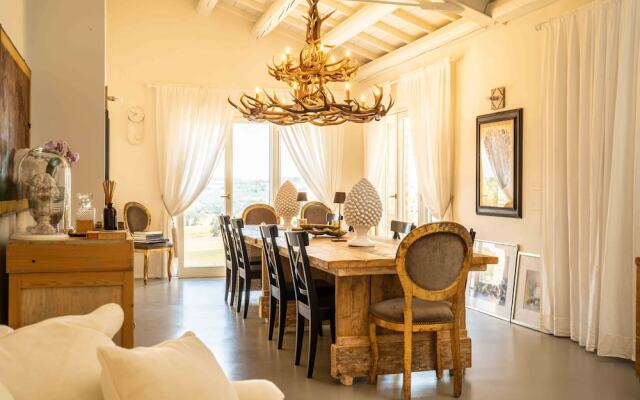 CasaVostra - Ambience Suites