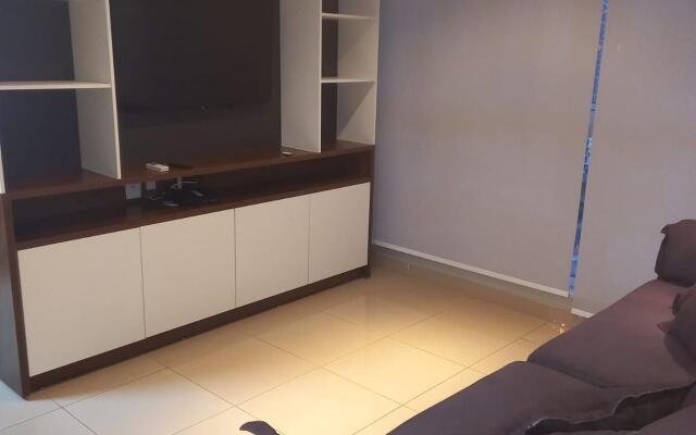 Apto estiloso de 2 quartos no Setor Bueno - TH1912