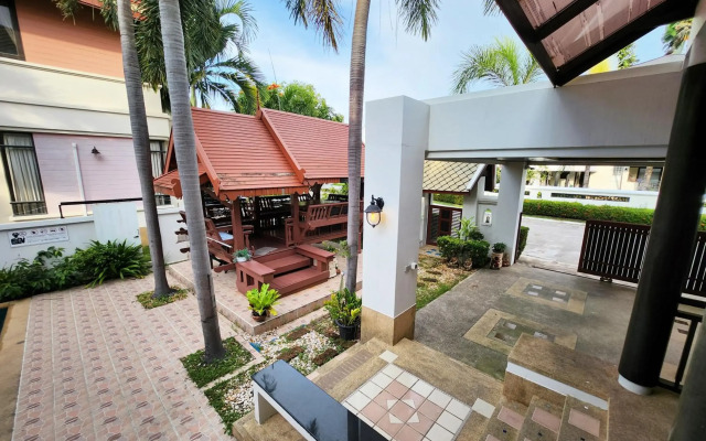 Punnapha Pool Villa  Pattaya