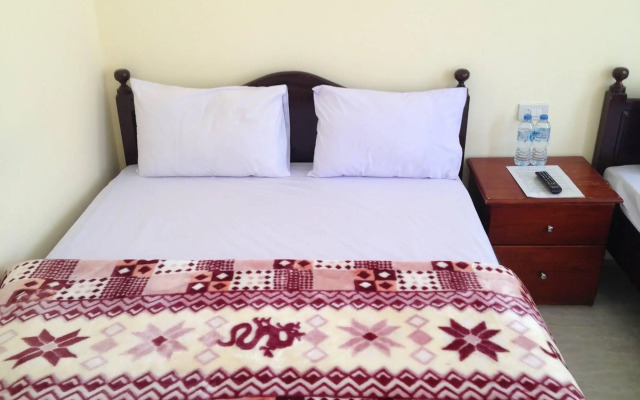 Phuong Hong Guesthouse