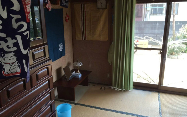 Norishico Auto Guest House - Hostel